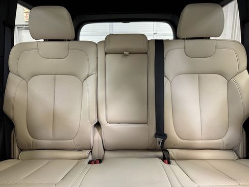 Used 2025 Jeep Grand Cherokee Limited 4xe w/ Luxury Tech Group II image 14