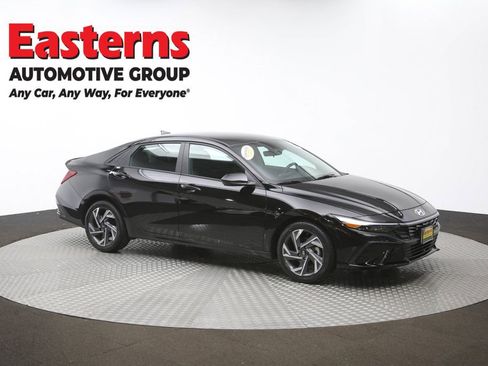 Used 2025 Hyundai Elantra Sport w/ Cargo Package image 47