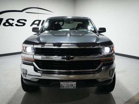 Used 2018 Chevrolet Silverado 1500 LT w/ All Star Edition image 4