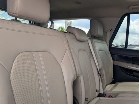 Used 2024 Ford Expedition Max Limited AWD/4WD image 31