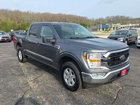 Used 2022 Ford F150 XLT AWD/4WD image 2