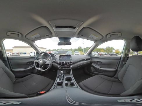 Used 2025 Nissan Sentra S FWD image 40