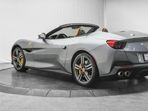 Certified 2019 Ferrari Portofino image 6