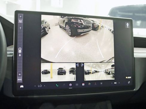 Used 2023 Tesla Model X image 17