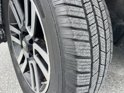 Used 2016 Toyota 4Runner Limited image 21