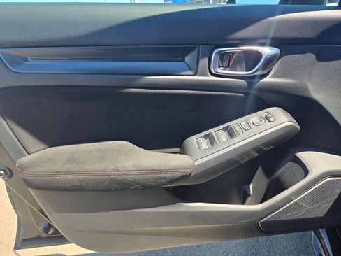 Used 2024 Honda Civic Type R image 14