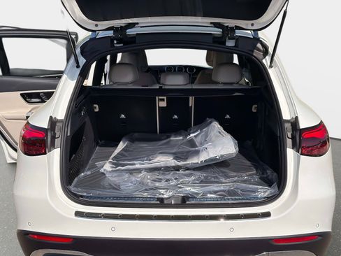 New 2026 Mercedes-Benz GLC 300 4MATIC image 11