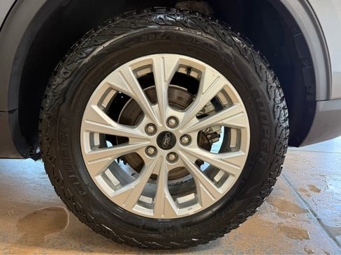 Used 2024 Ford Escape Active AWD/4WD image 10