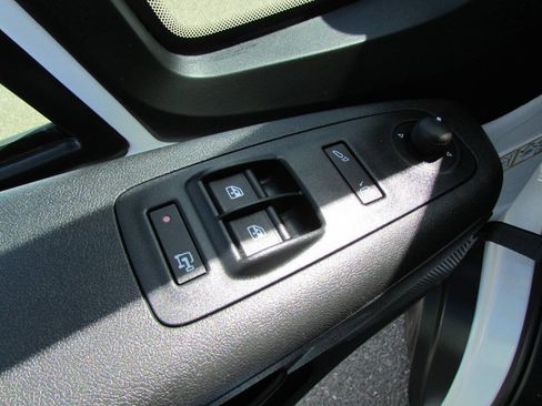 Used 2026 RAM ProMaster 2500 w/ Convenience Group FWD image 16