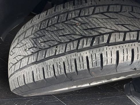 Used 2021 GMC Yukon XL Denali image 42