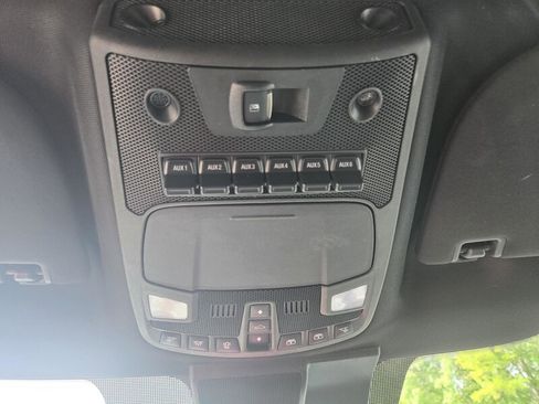 Used 2019 Ford F150 Raptor w/ Equipment Group 802A Luxury AWD/4WD image 17