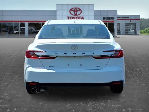 New 2026 Toyota Camry SE FWD image 5