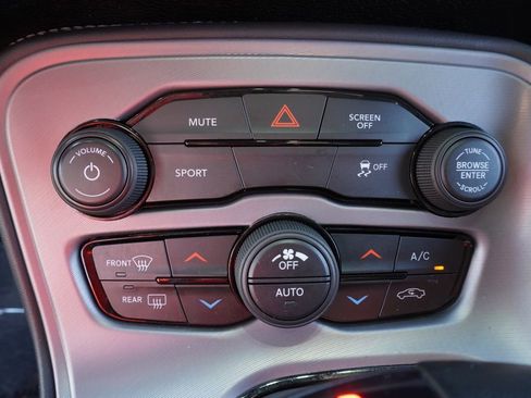 Used 2023 Dodge Challenger SXT w/ Blacktop Package image 19