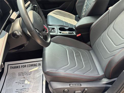 Used 2025 Volkswagen Jetta GLI Autobahn FWD image 20