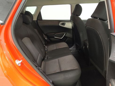 Used 2021 Kia Soul LX image 19