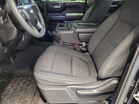 Used 2020 Chevrolet Silverado 1500 Custom w/ Custom Value Package image 17