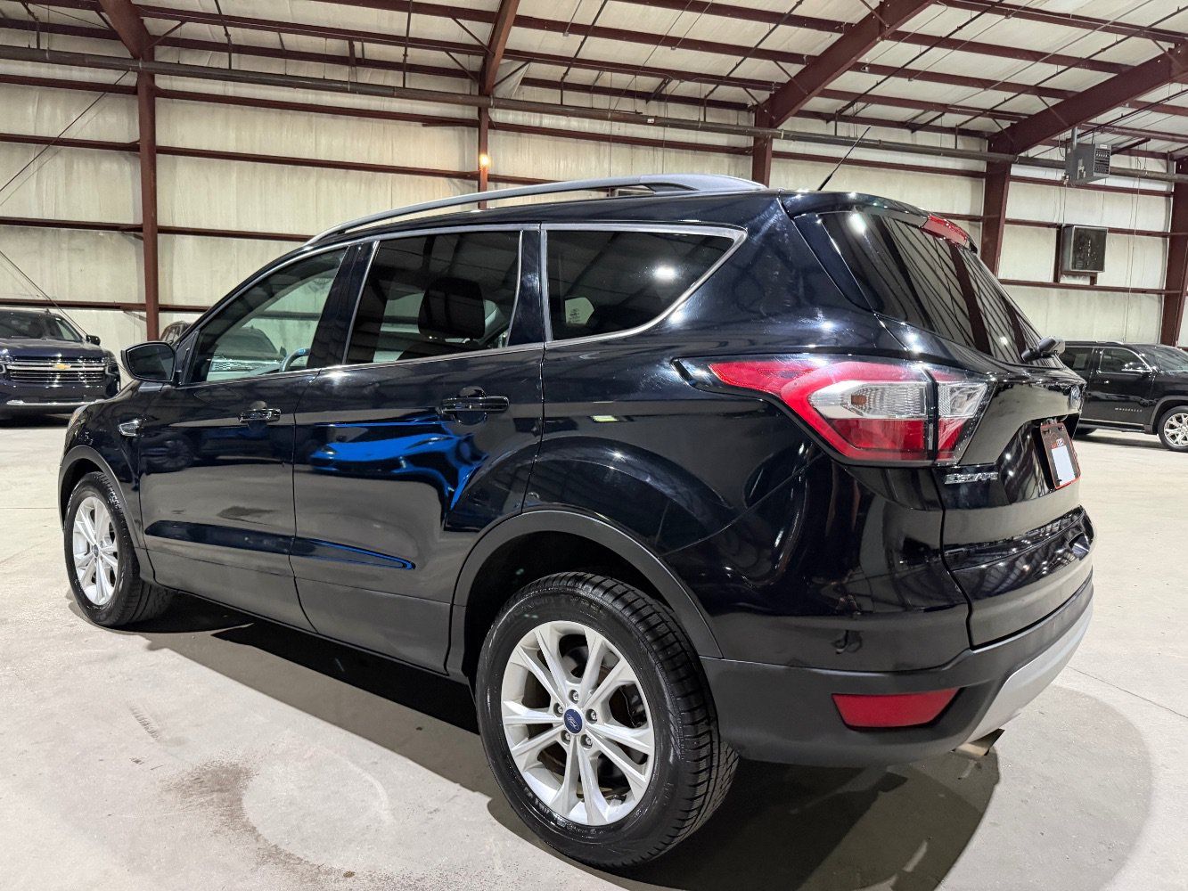 Used 2017 Ford Escape SE w/ Equipment Group 201A FWD image 7