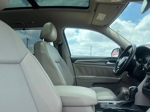Used 2020 Volkswagen Atlas SEL FWD image 27
