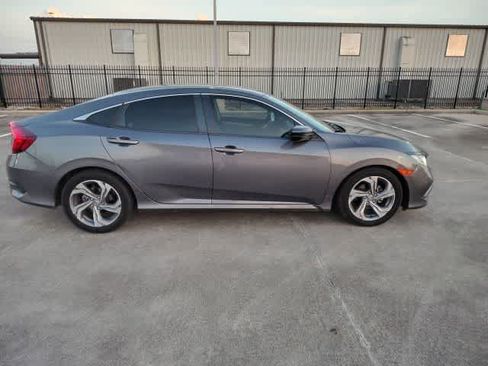 Used 2019 Honda Civic LX image 5