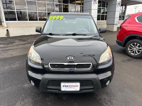 Used 2011 Kia Soul + w/ Audio Pkg image 2