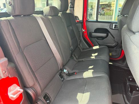 Used 2021 Jeep Gladiator Sport AWD/4WD image 40