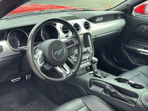 Used 2015 Ford Mustang Premium RWD image 22