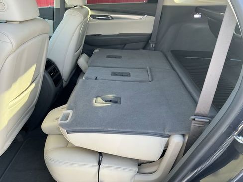 Used 2019 Cadillac XT5 Luxury image 39