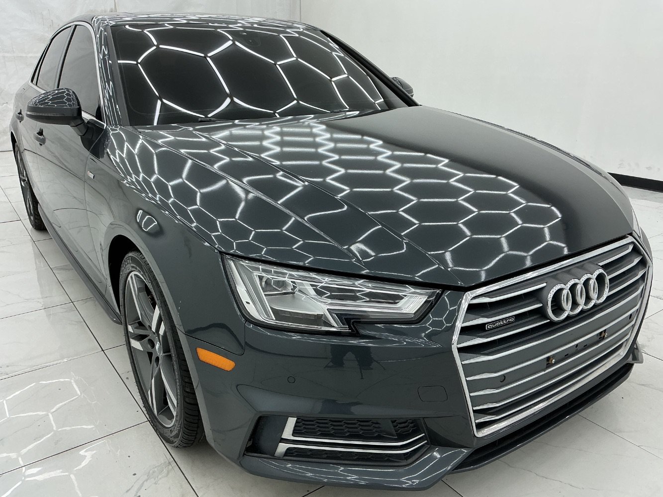 Used 2018 Audi A4 2.0T Premium Plus w/ Premium Plus Package AWD/4WD image 3