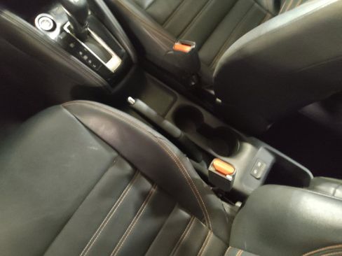 Used 2019 Nissan Kicks SR w/ SR Premium Package FWD image 26