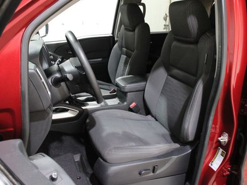 Used 2024 Nissan Frontier SV w/ Technology Package RWD image 5