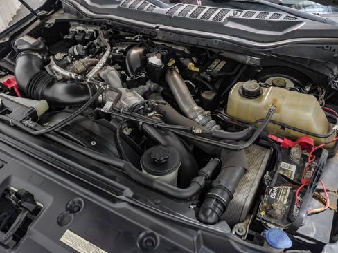 Used 2019 Ford F250 Lariat w/ Lariat Ultimate Package image 55