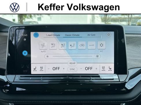 New 2026 Volkswagen Atlas SE FWD image 21