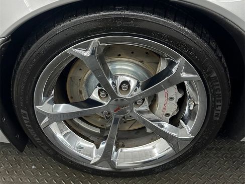 Used 2012 Chevrolet Corvette Grand Sport w/ 2LT Preferred Equipment Group image 7