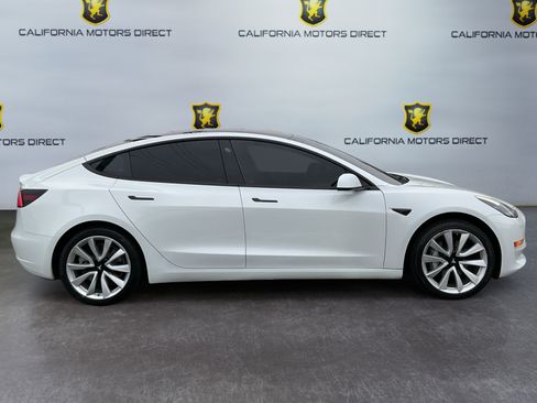 Used 2017 Tesla Model 3 Long Range RWD image 4