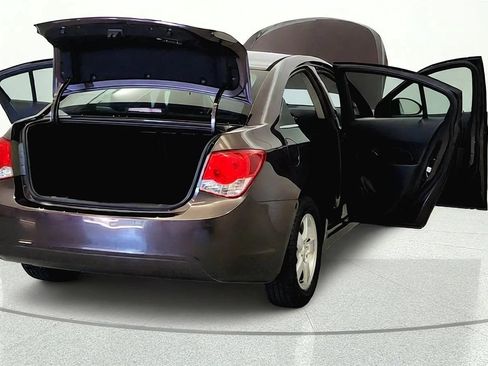 Used 2015 Chevrolet Cruze LT FWD image 11
