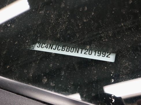 Used 2022 Jeep Compass Altitude image 34