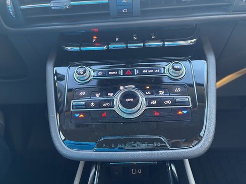 Used 2020 Lincoln Corsair FWD w/ Equipment Group 101A image 19