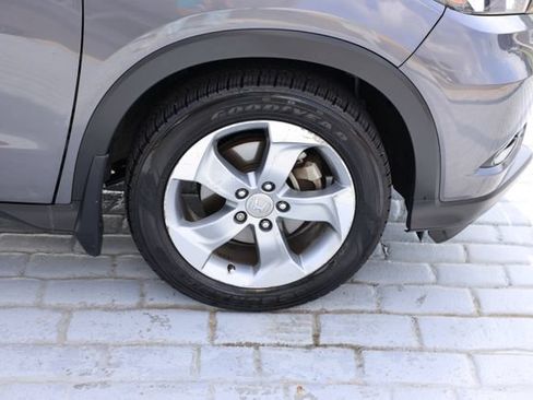 Used 2016 Honda HR-V EX image 40