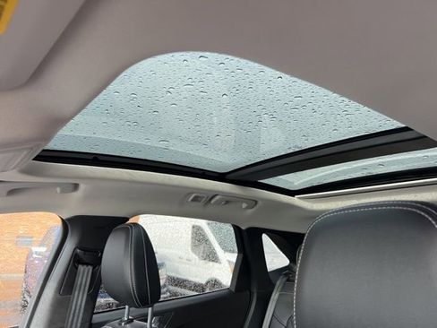 Certified 2023 Ford Escape Platinum w/ Premium Technology Package image 18