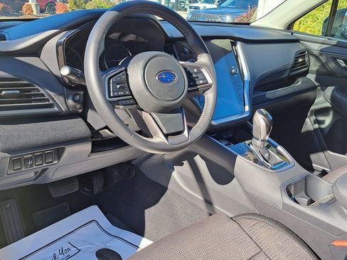 Used 2024 Subaru Outback Premium image 9