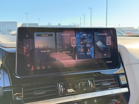 New 2026 Nissan Pathfinder SL image 27