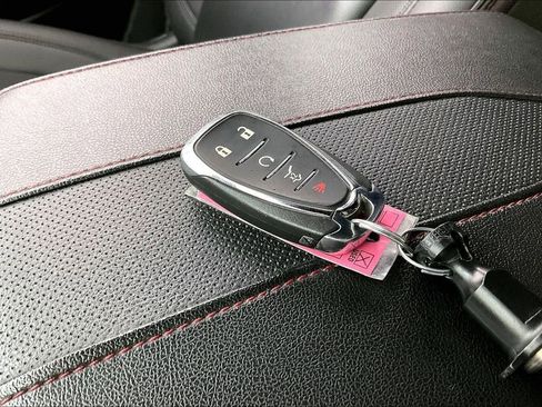 Used 2023 Chevrolet Traverse RS w/ LPO, Floor Liner Package image 13