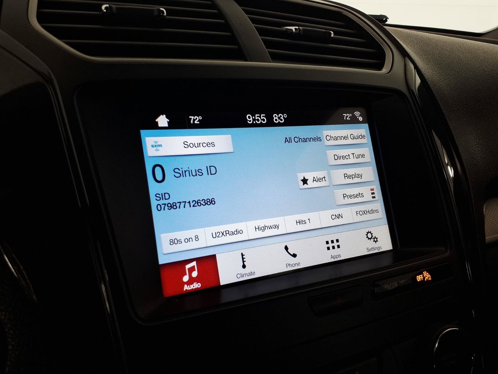 Used 2018 Ford Explorer XLT w/ Equipment Group 201A FWD image 23