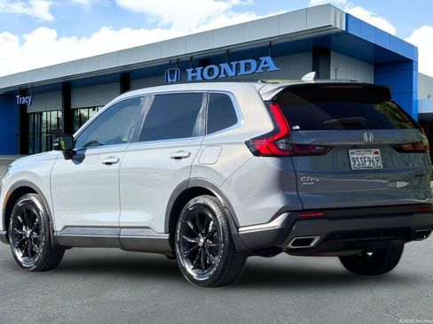 Certified 2025 Honda CR-V Sport image 10