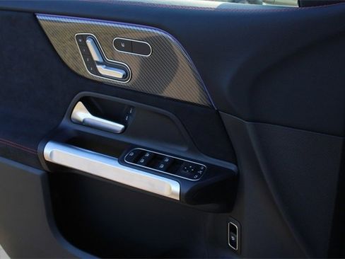 New 2025 Mercedes-Benz GLB 35 AMG 4MATIC image 16