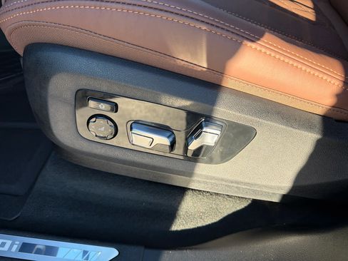 New 2026 BMW X7 M60i AWD/4WD image 25