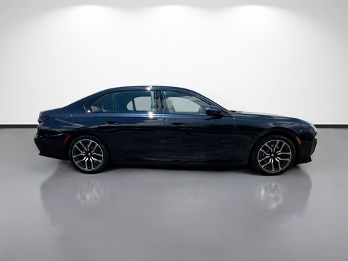 New 2026 BMW i7 eDrive50 w/ Executive Package RWD image 2