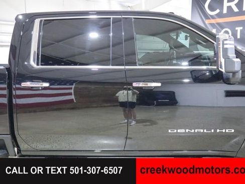 Used 2024 GMC Sierra 2500 Denali Ultimate AWD/4WD image 25