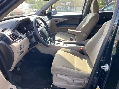 Used 2019 Honda Pilot LX image 9