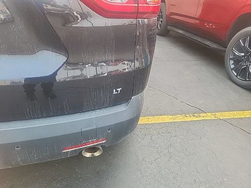 Used 2019 Chevrolet Traverse LT w/ LPO, Floor Liner Package AWD/4WD image 6